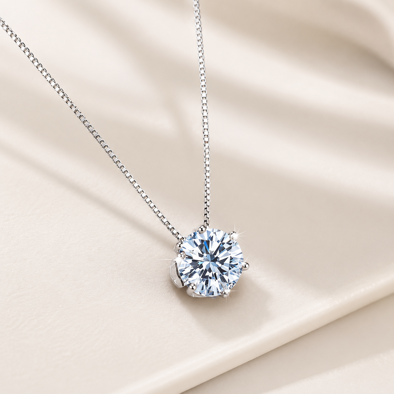 De Lumen Classic Moissanite Necklace in S925 sterling silver with moissanite pendant, alternate view 3