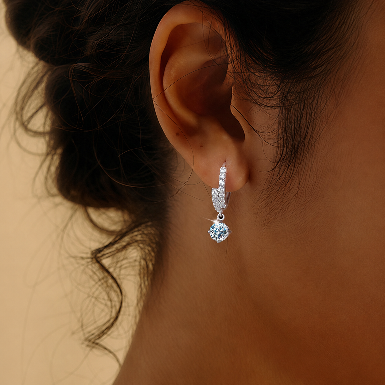 De Lumen Drop Hoop Earrings in S925 sterling silver with moissanite stones, alternate view 2